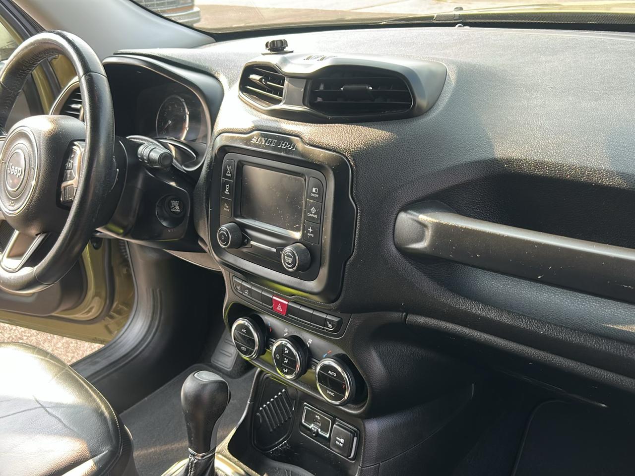 Jeep Renegade Limited FWD 2015