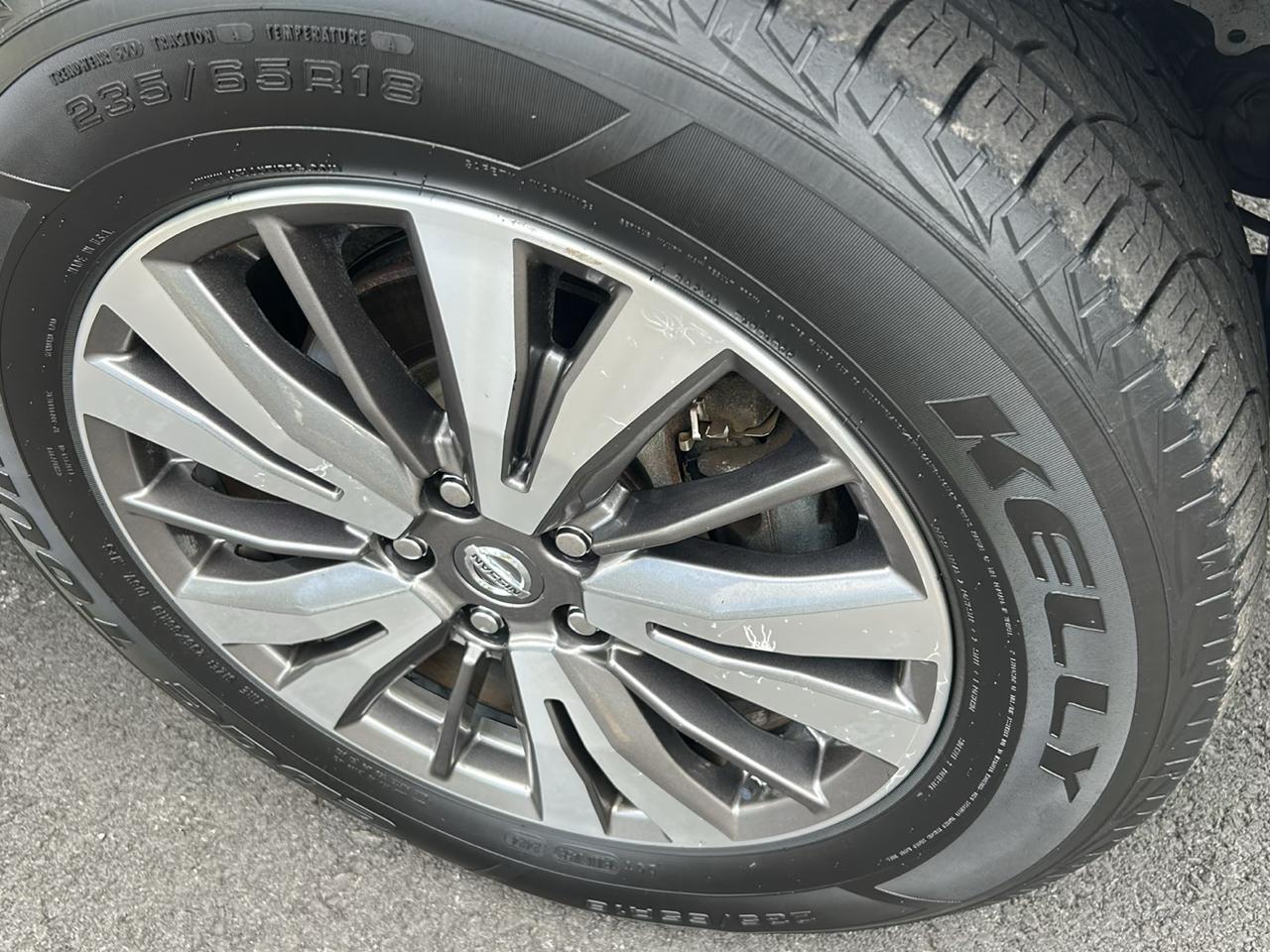 Nissan Pathfinder Platinum 4WD 2017
