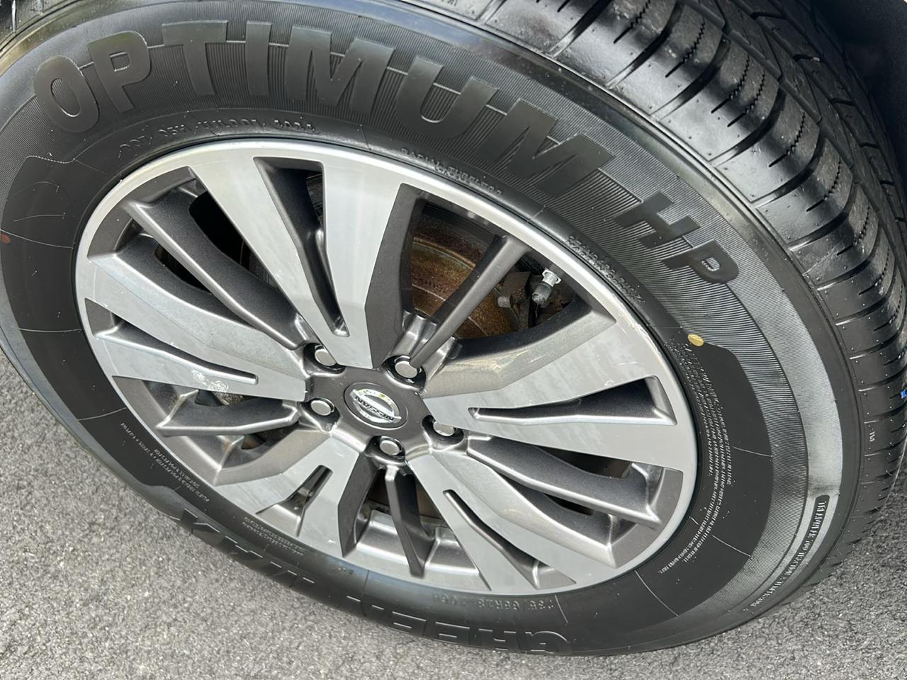 Nissan Pathfinder Platinum 4WD 2017