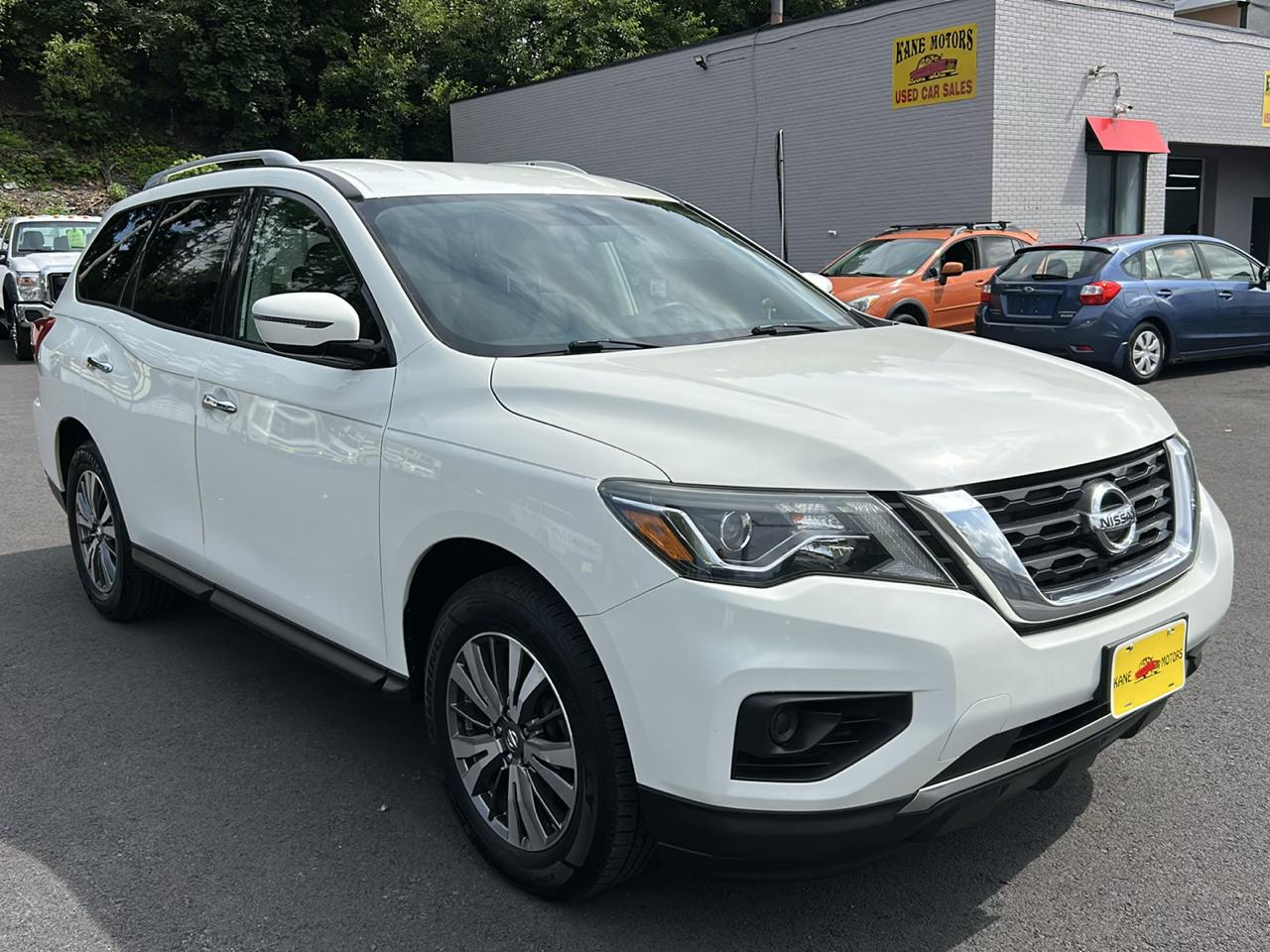 Nissan Pathfinder Platinum 4WD 2017
