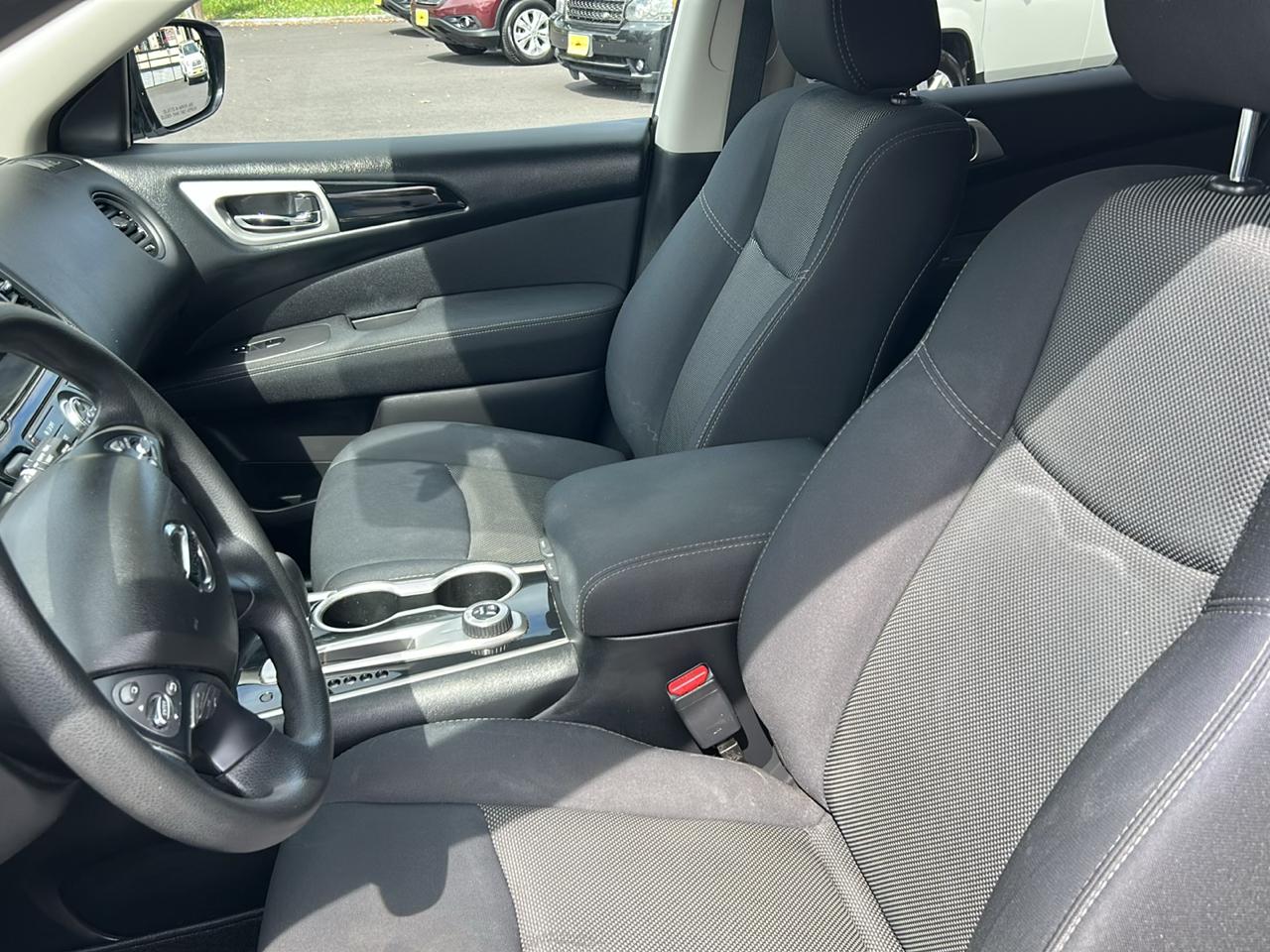 Nissan Pathfinder Platinum 4WD 2017