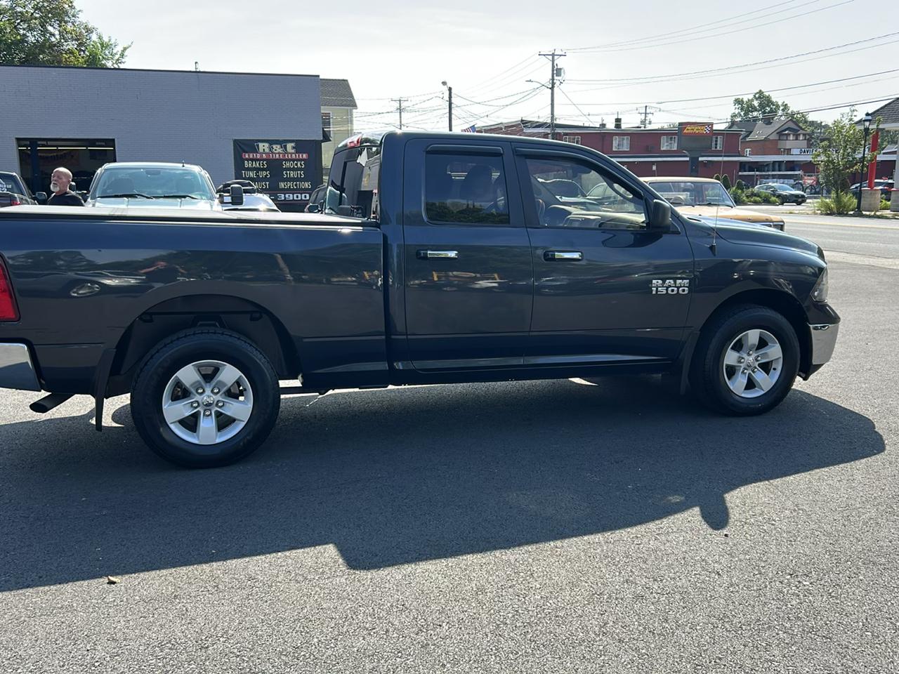 RAM 1500 2WD Crew Cab 149" SLT 2016