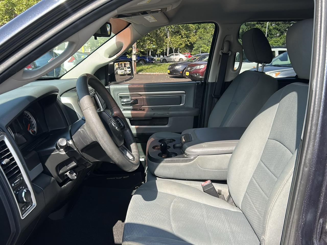RAM 1500 2WD Crew Cab 149" SLT 2016