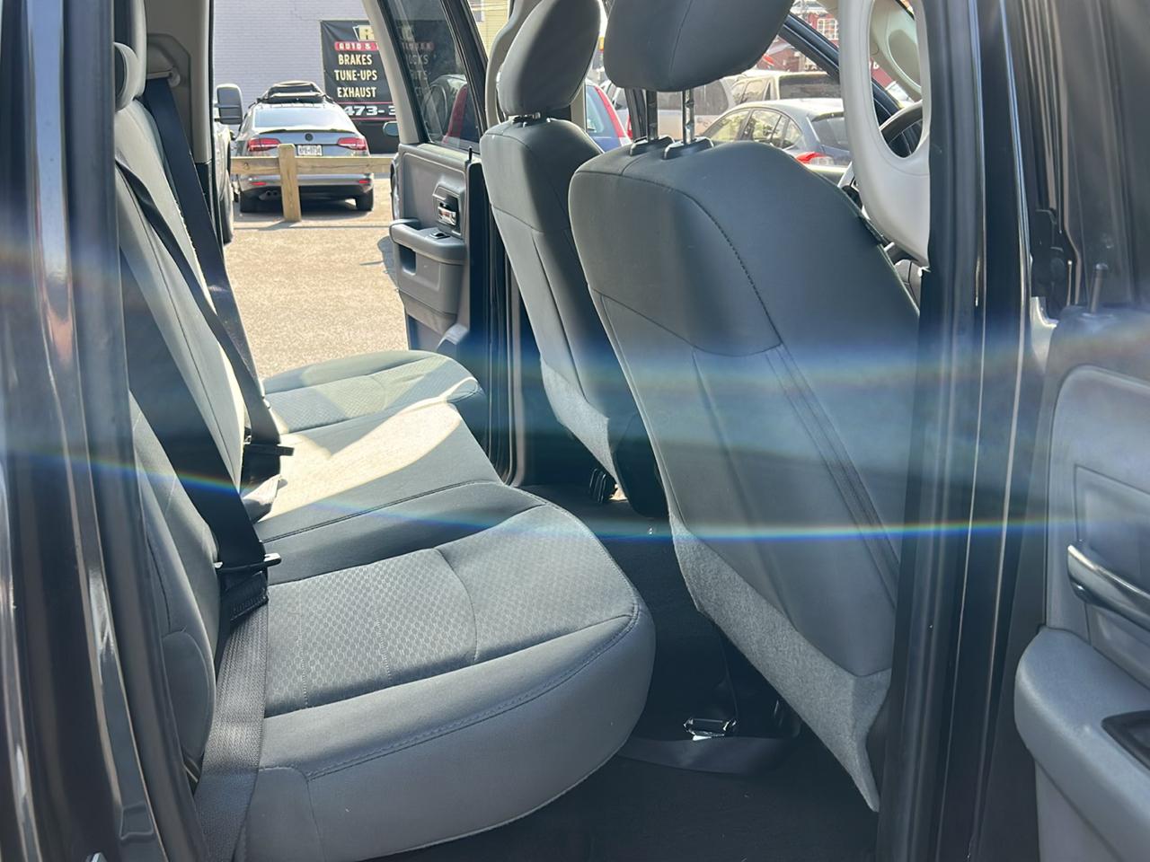 RAM 1500 2WD Crew Cab 149" SLT 2016