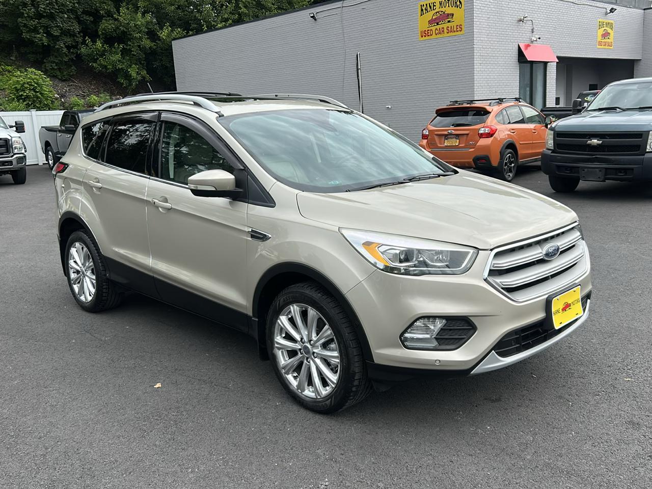 Ford Escape Titanium 4WD 2018