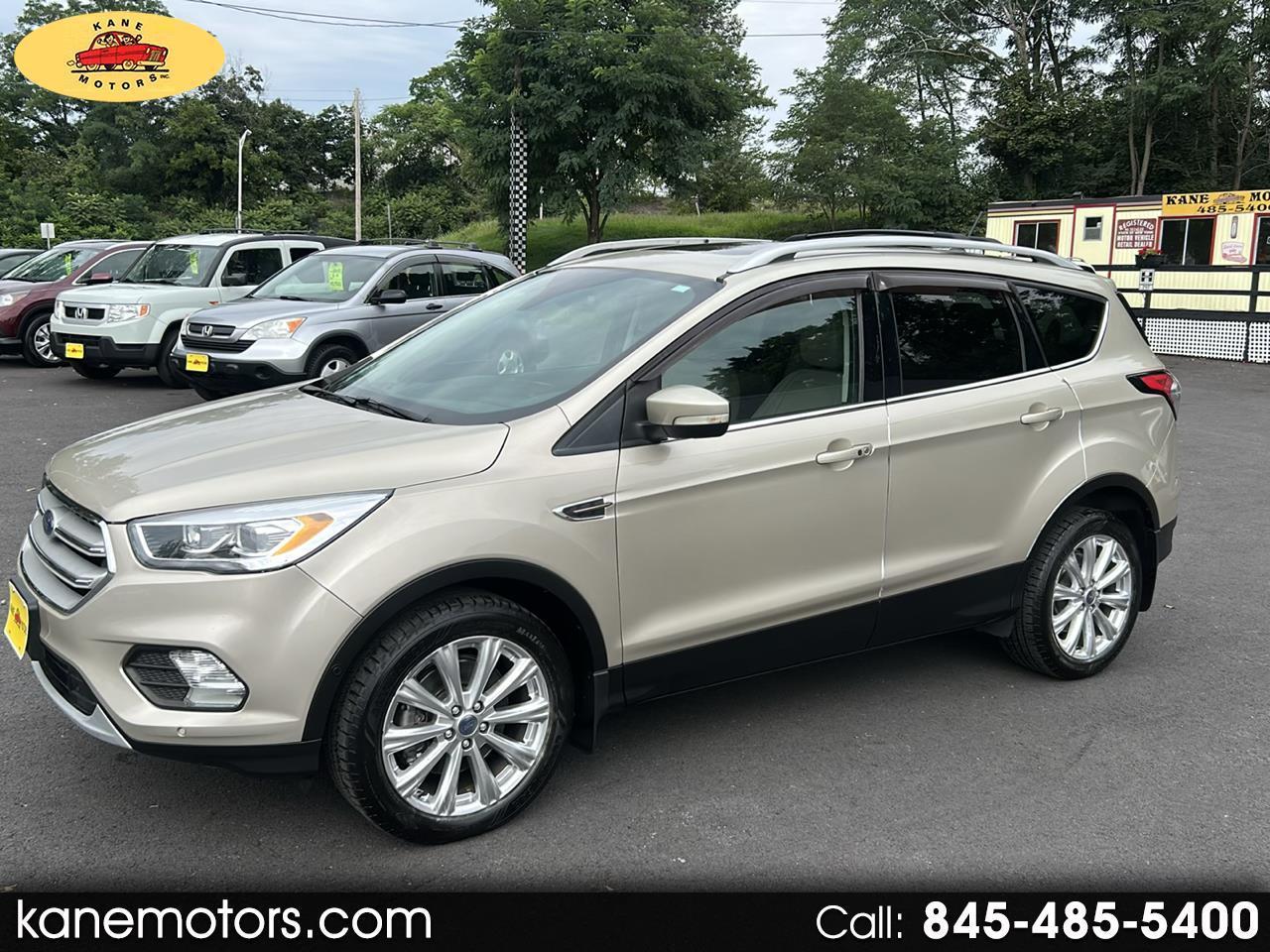 Ford Escape Titanium 4WD 2018