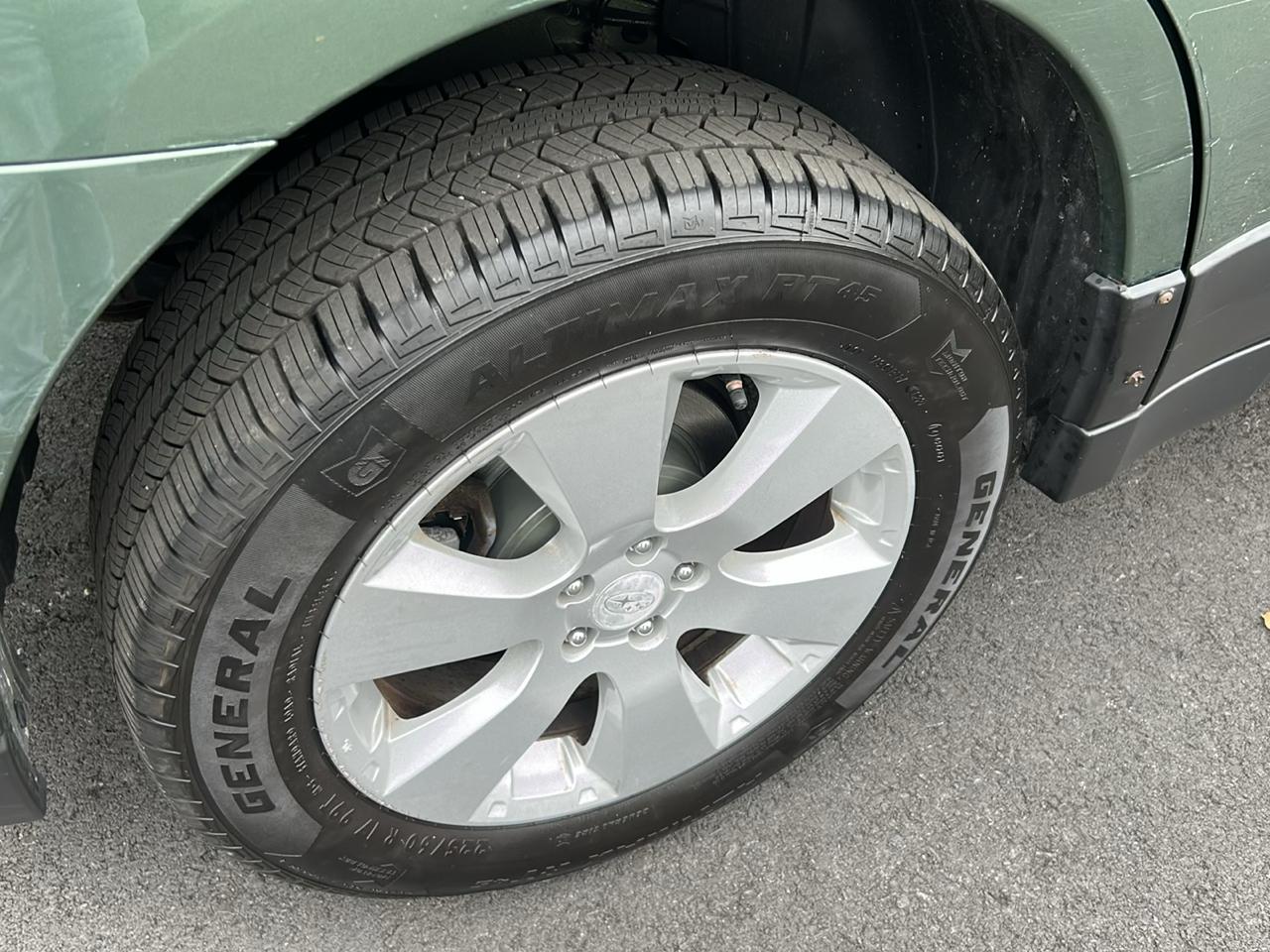 Subaru Outback 2.5i Premium 2010