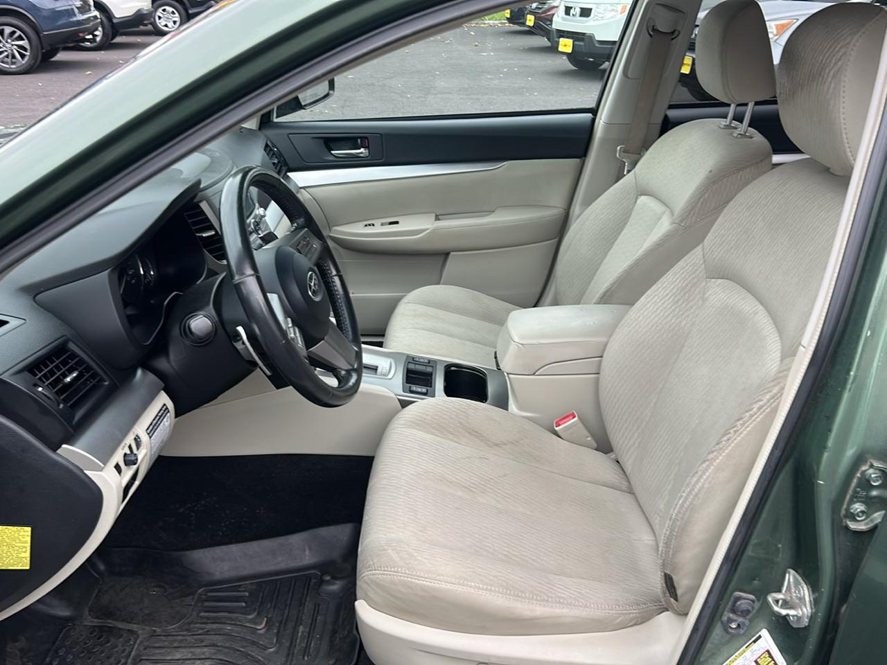 Subaru Outback 2.5i Premium 2010