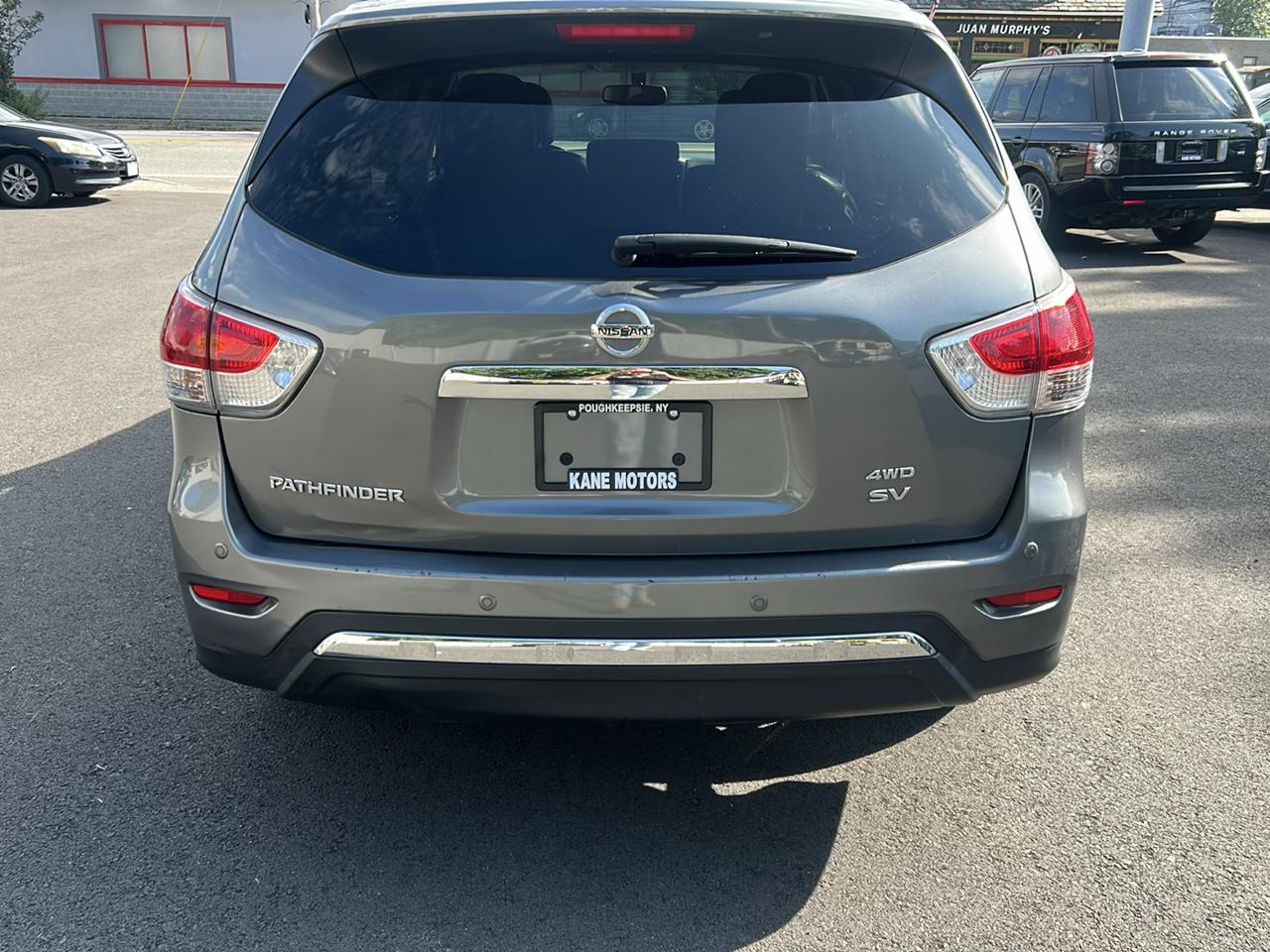 Nissan Pathfinder SV 4WD 2015
