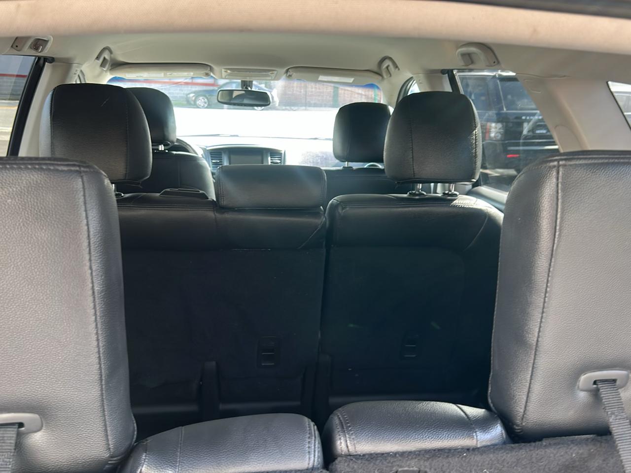 Nissan Pathfinder SV 4WD 2015