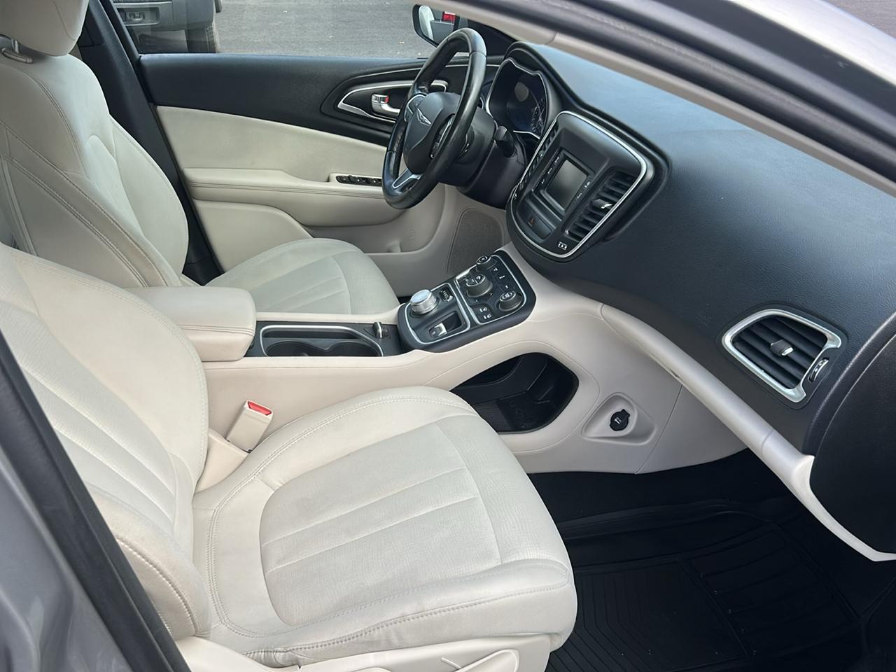 Chrysler 200 Limited 2015