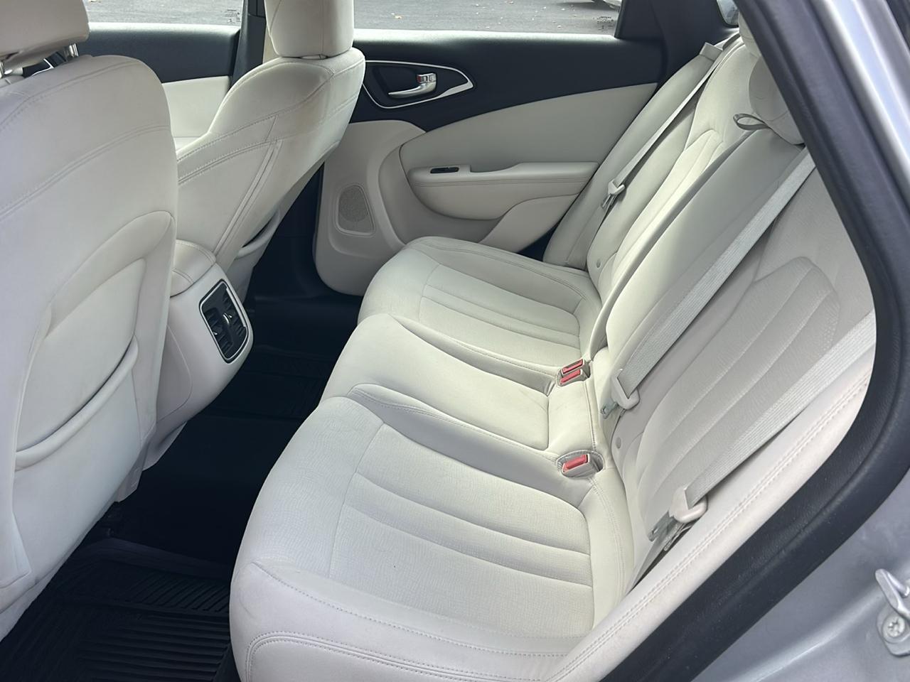 Chrysler 200 Limited 2015