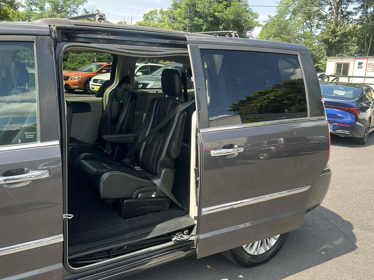 Chrysler Town & Country Touring-L 2015