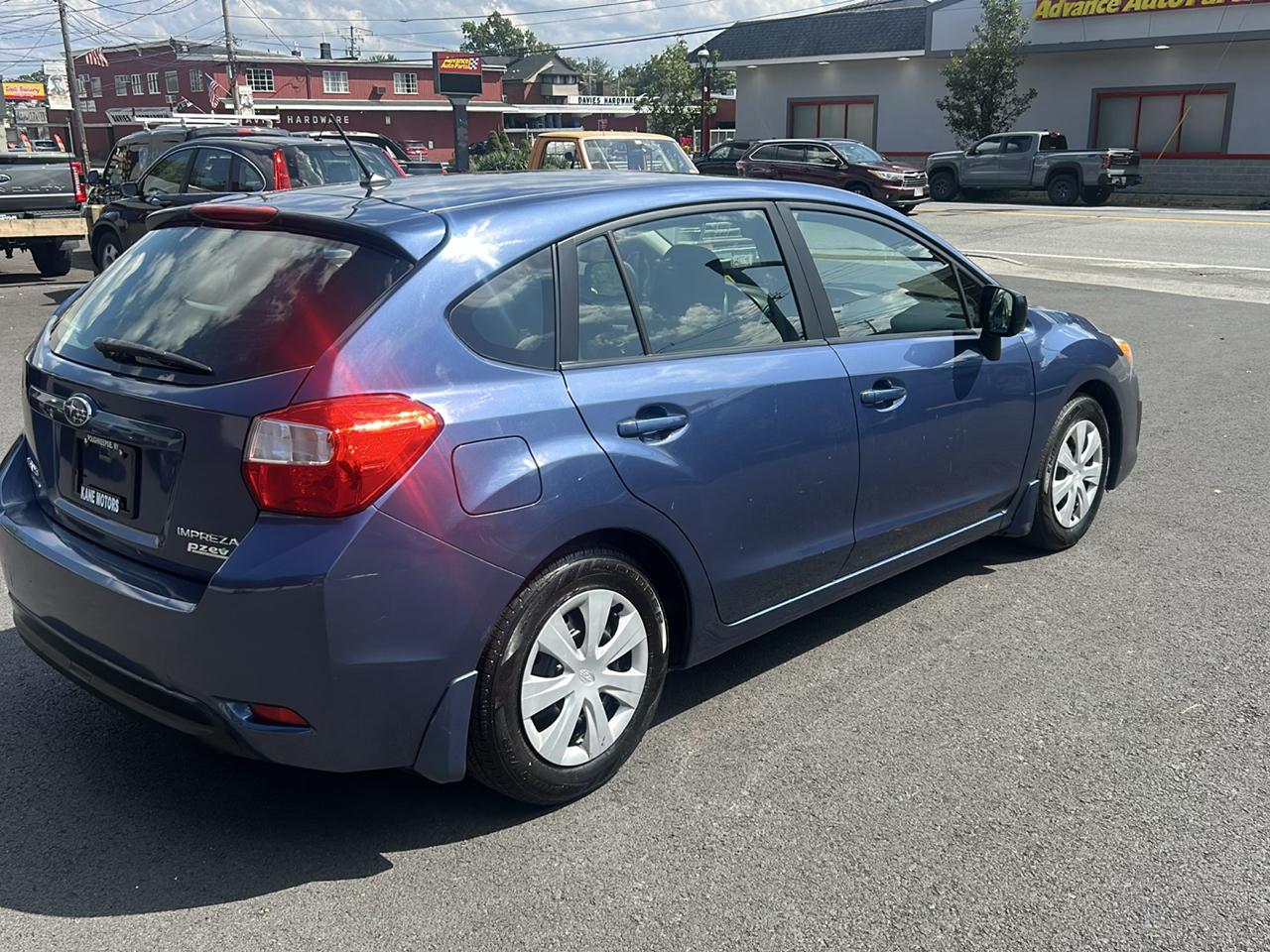 Subaru Impreza Base 5-Door 2013