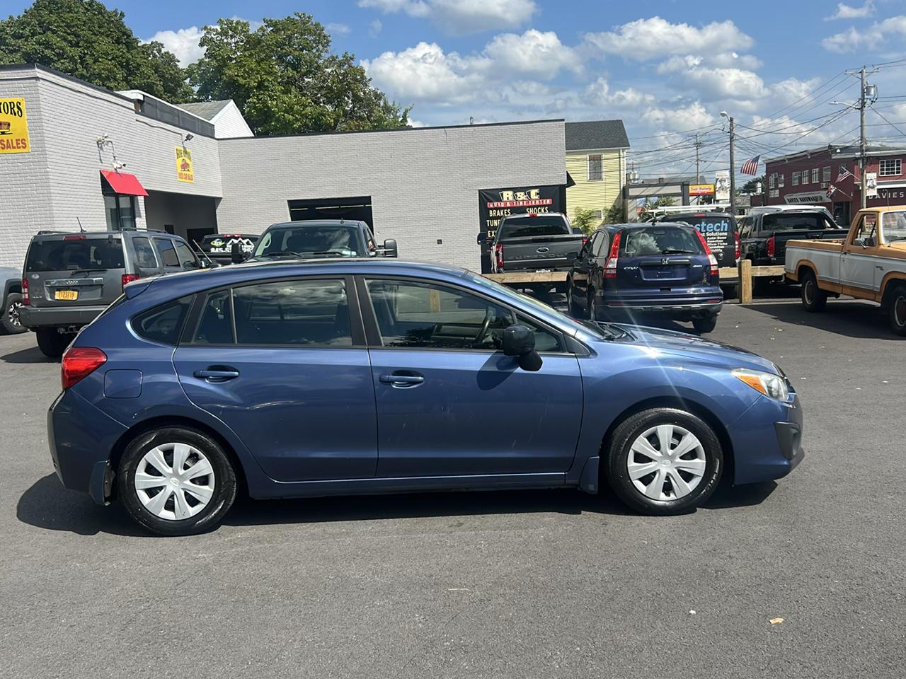 Subaru Impreza Base 5-Door 2013