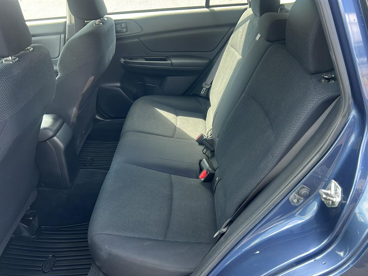 Subaru Impreza Base 5-Door 2013