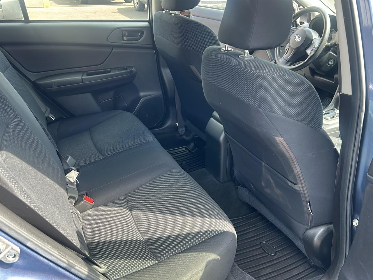 Subaru Impreza Base 5-Door 2013