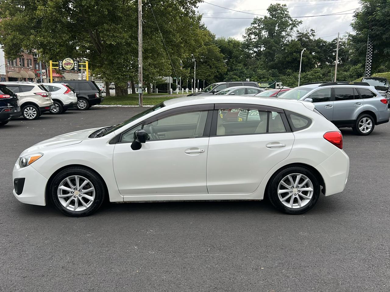 Subaru Impreza 2.0i Premium 5-Door w/All Weather Package 2014