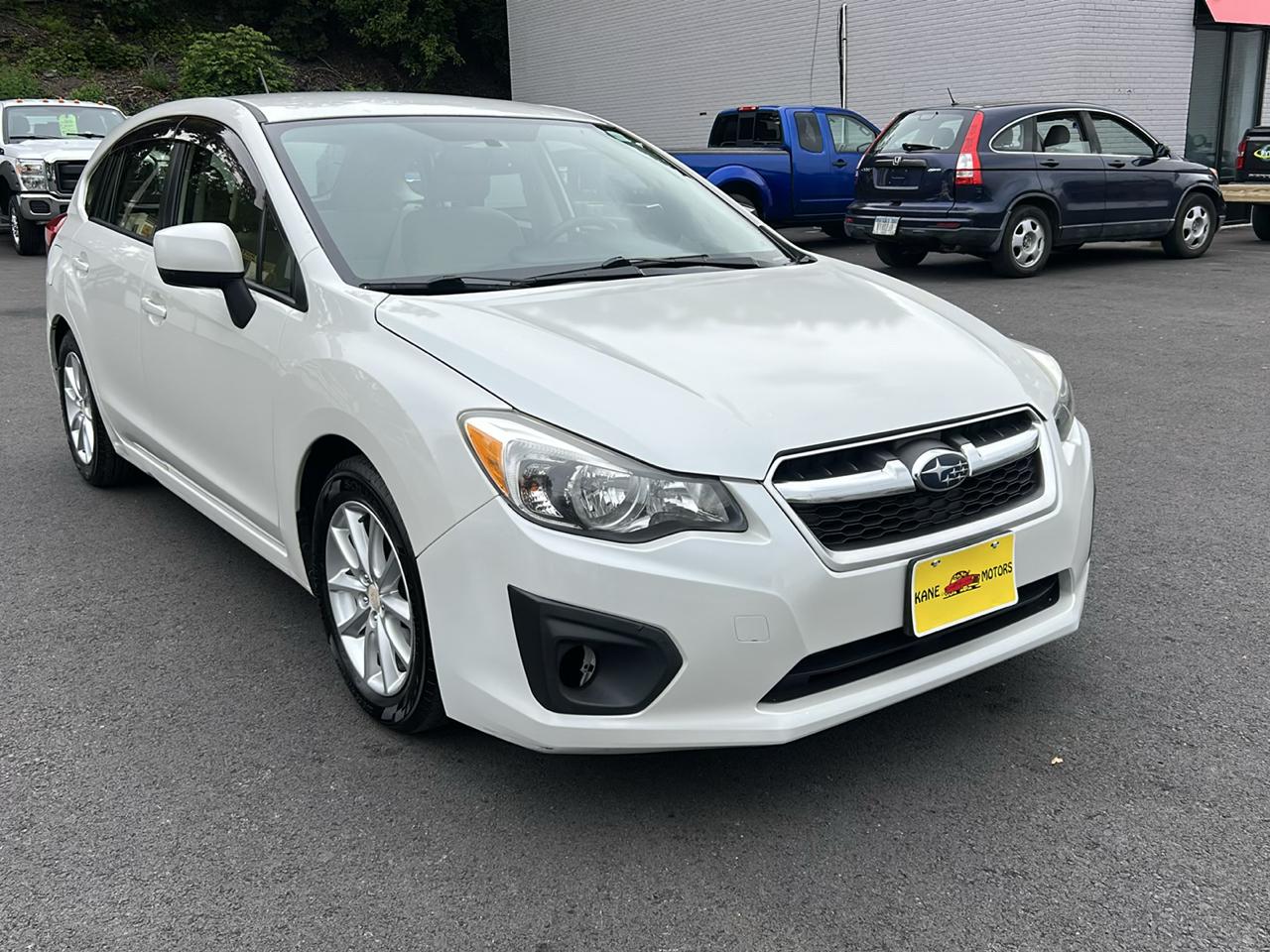 Subaru Impreza 2.0i Premium 5-Door w/All Weather Package 2014