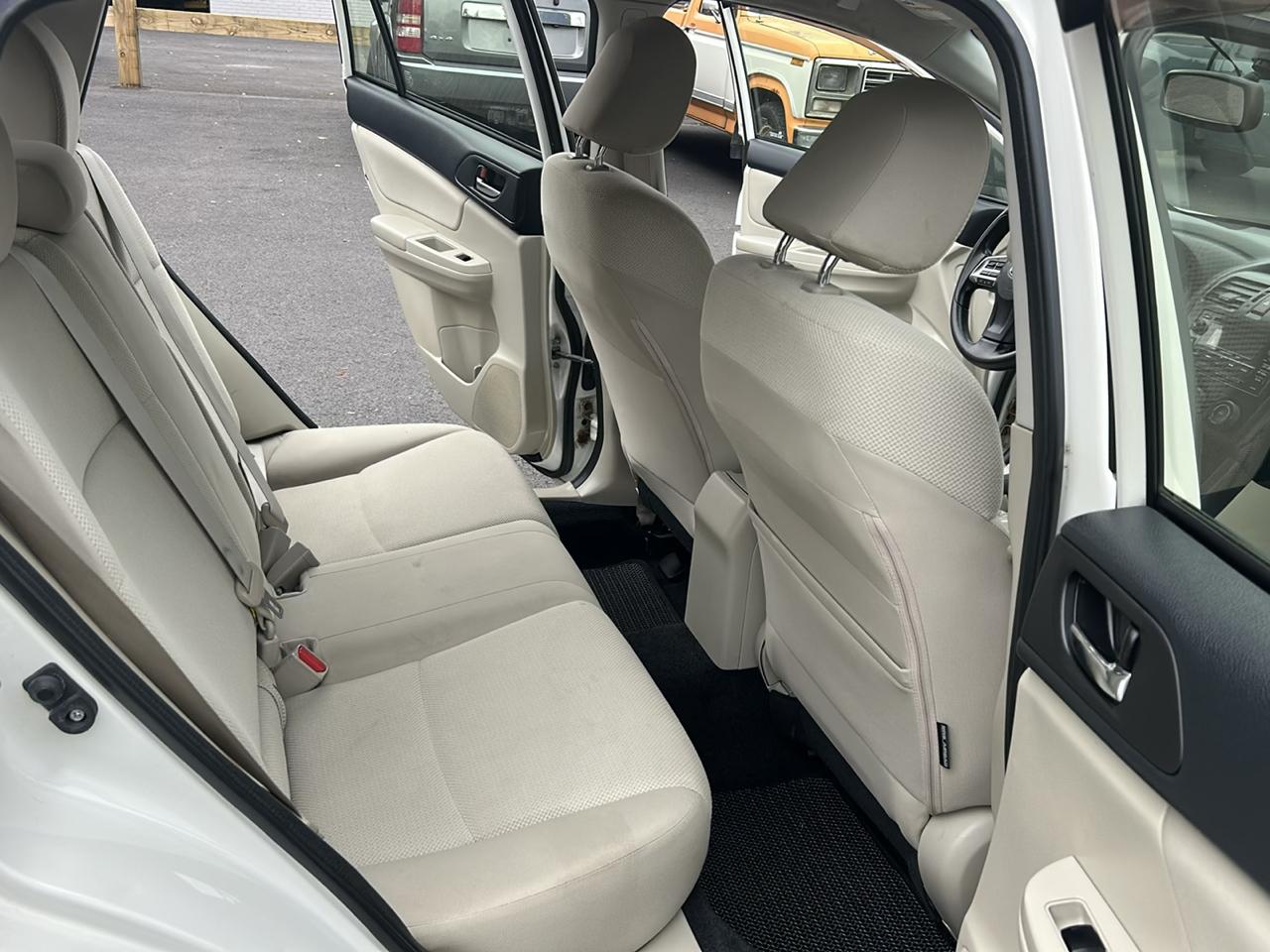 Subaru Impreza 2.0i Premium 5-Door w/All Weather Package 2014