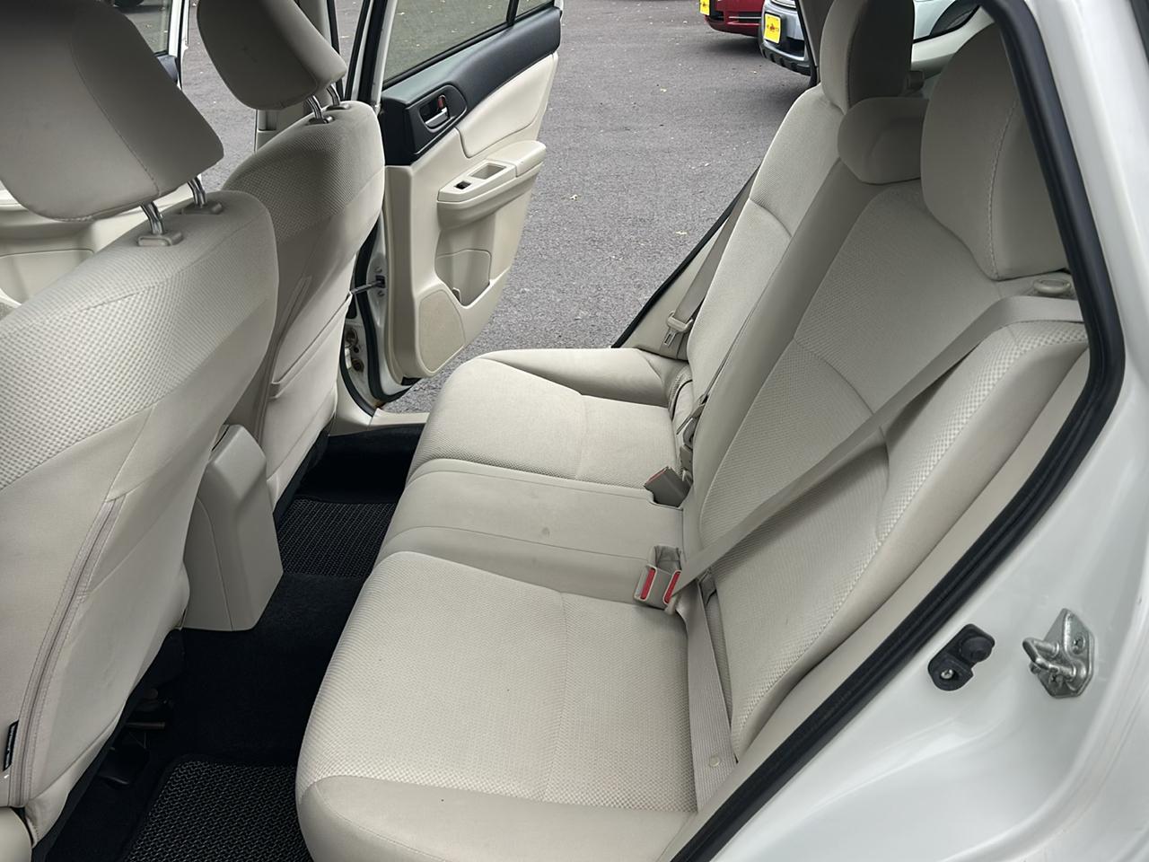 Subaru Impreza 2.0i Premium 5-Door w/All Weather Package 2014