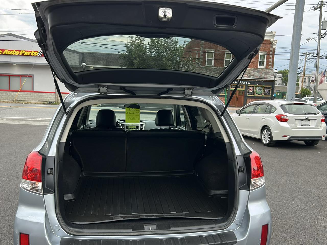Subaru Outback 2.5i Premium 2013
