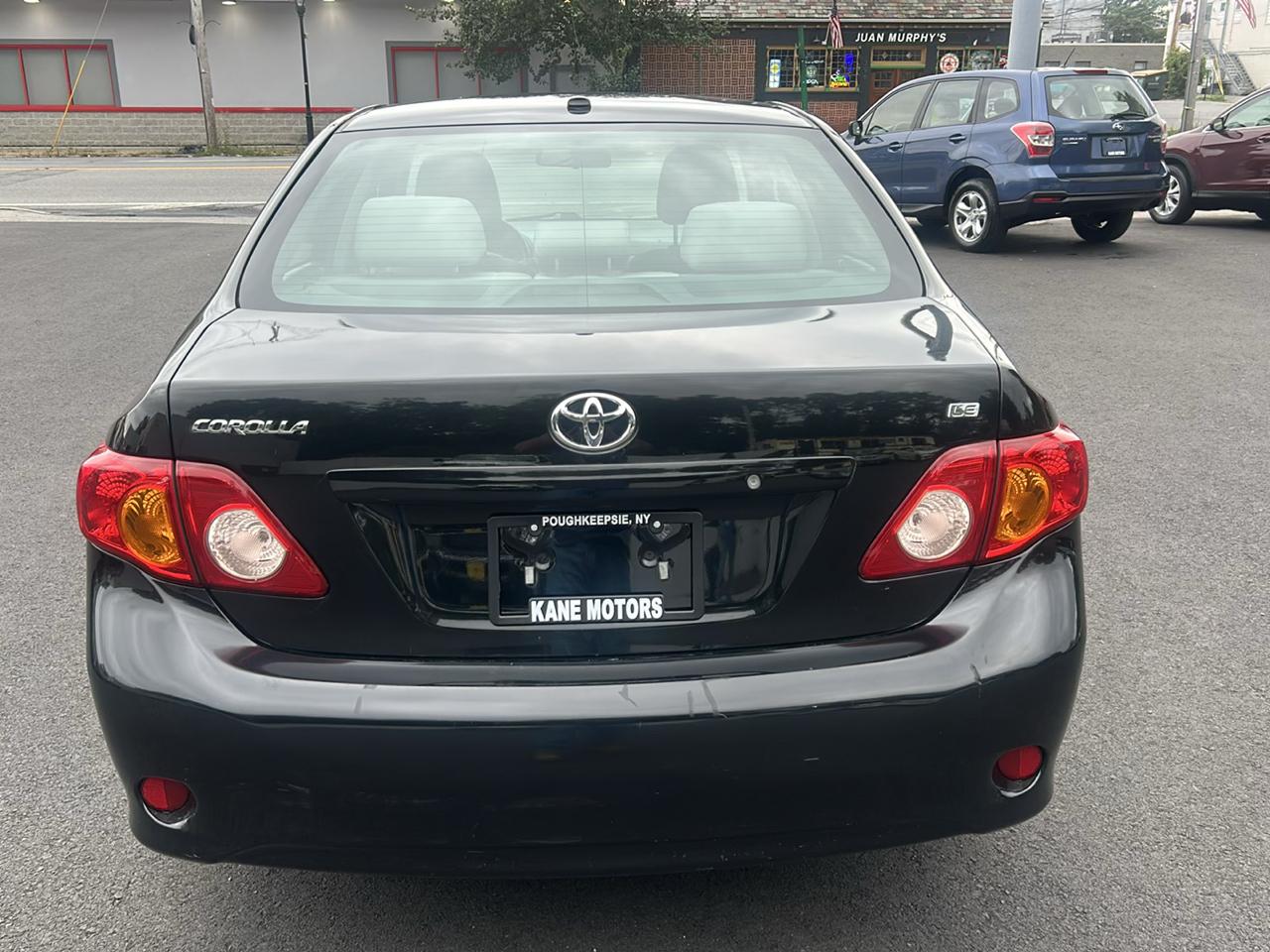 Toyota Corolla 4dr Sdn Auto LE (Natl) 2009