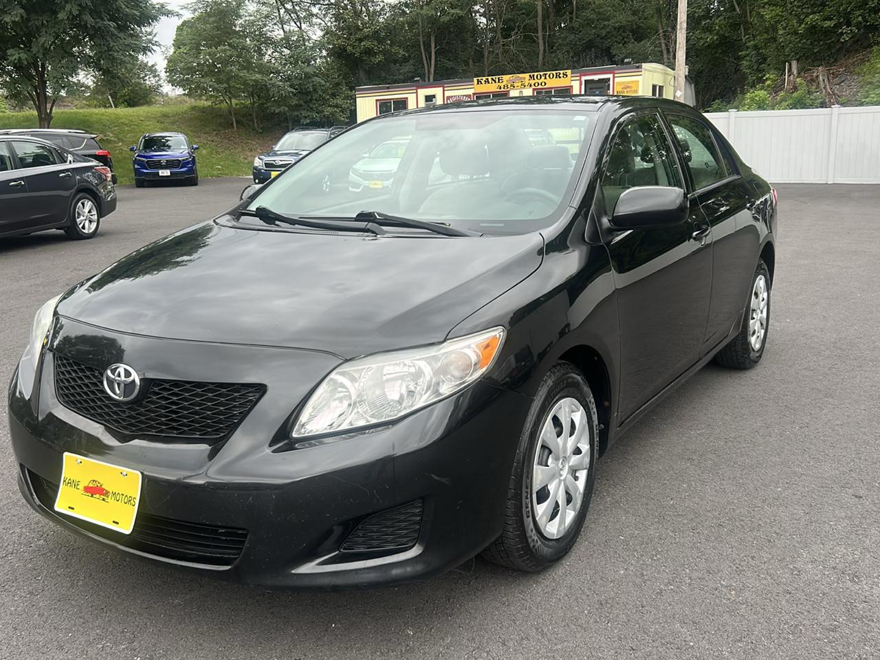 Toyota Corolla 4dr Sdn Auto LE (Natl) 2009