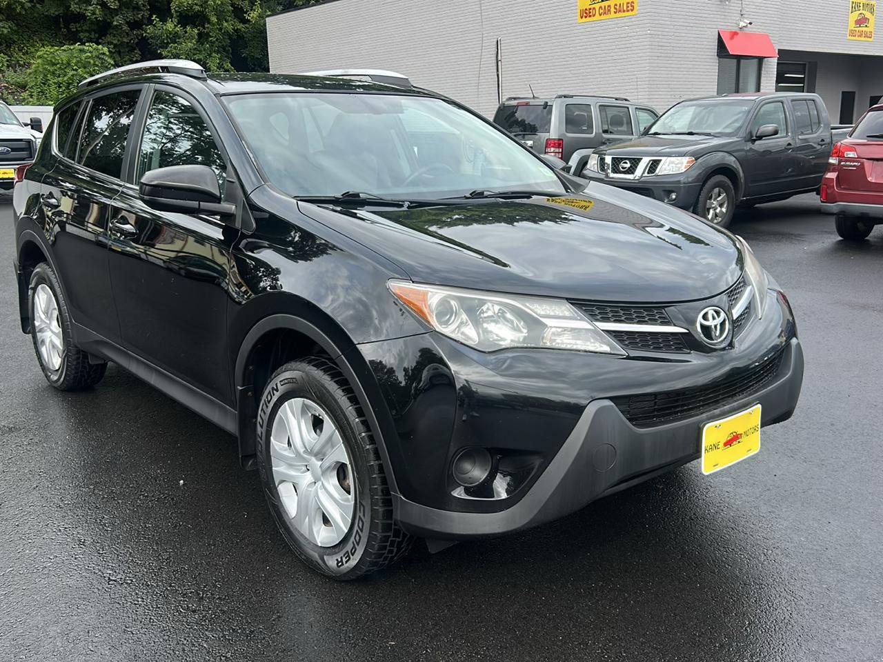 Toyota RAV4 LE AWD 2015