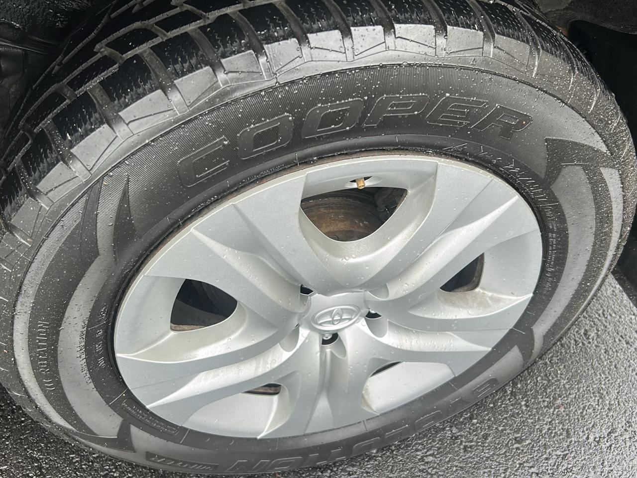 Toyota RAV4 LE AWD 2015