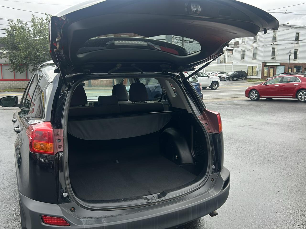 Toyota RAV4 LE AWD 2015
