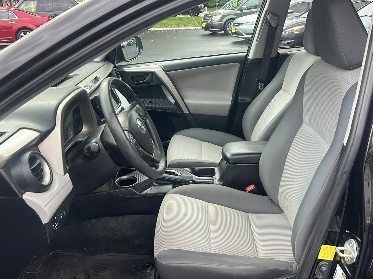 Toyota RAV4 LE AWD 2015