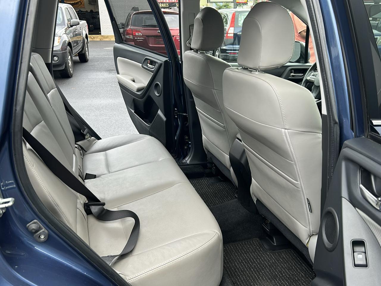 Subaru Forester 2.5i Touring 2014