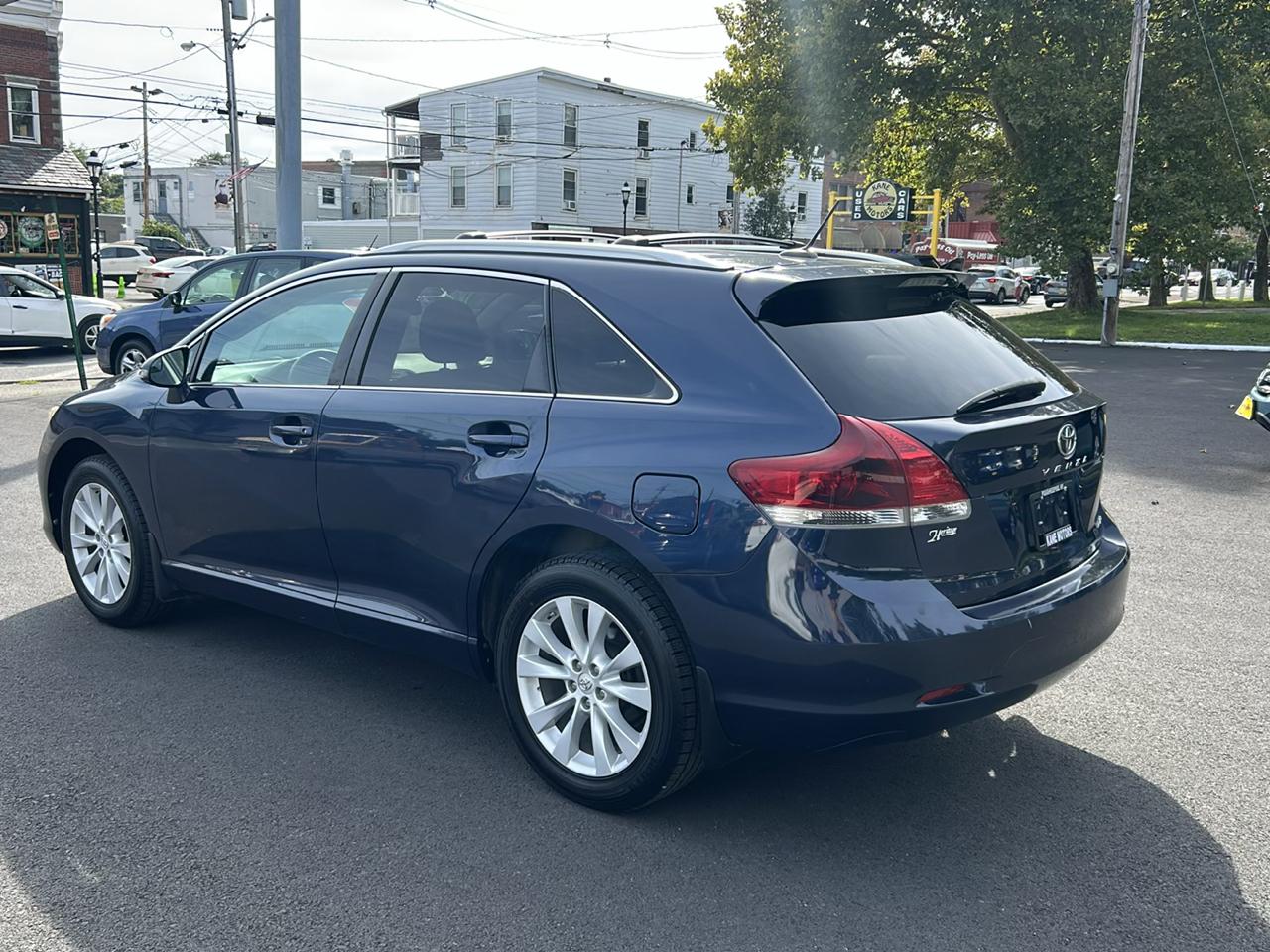 Toyota Venza LE I4 AWD 2015