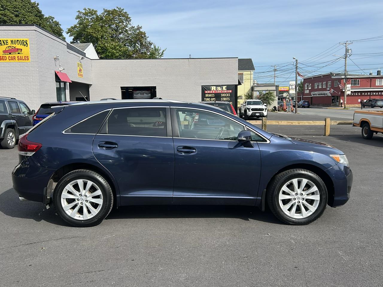 Toyota Venza LE I4 AWD 2015
