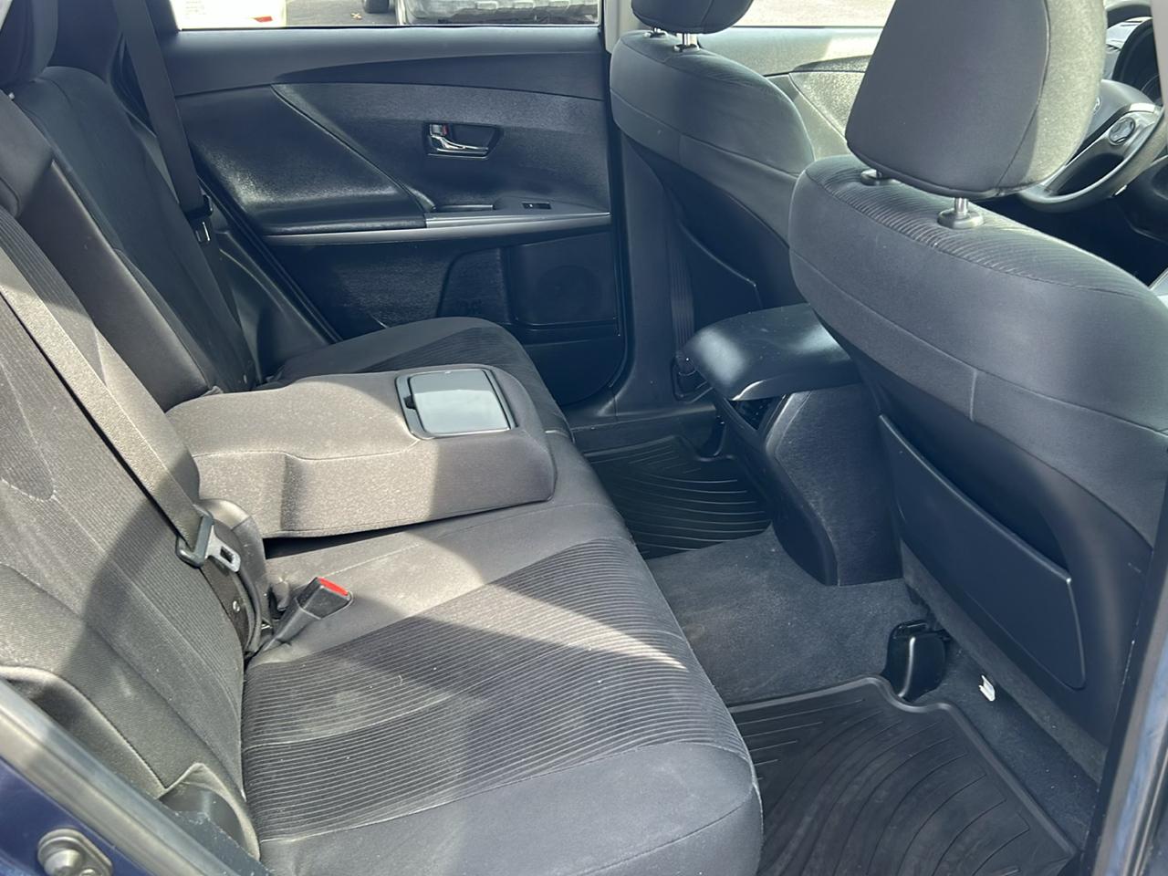 Toyota Venza LE I4 AWD 2015