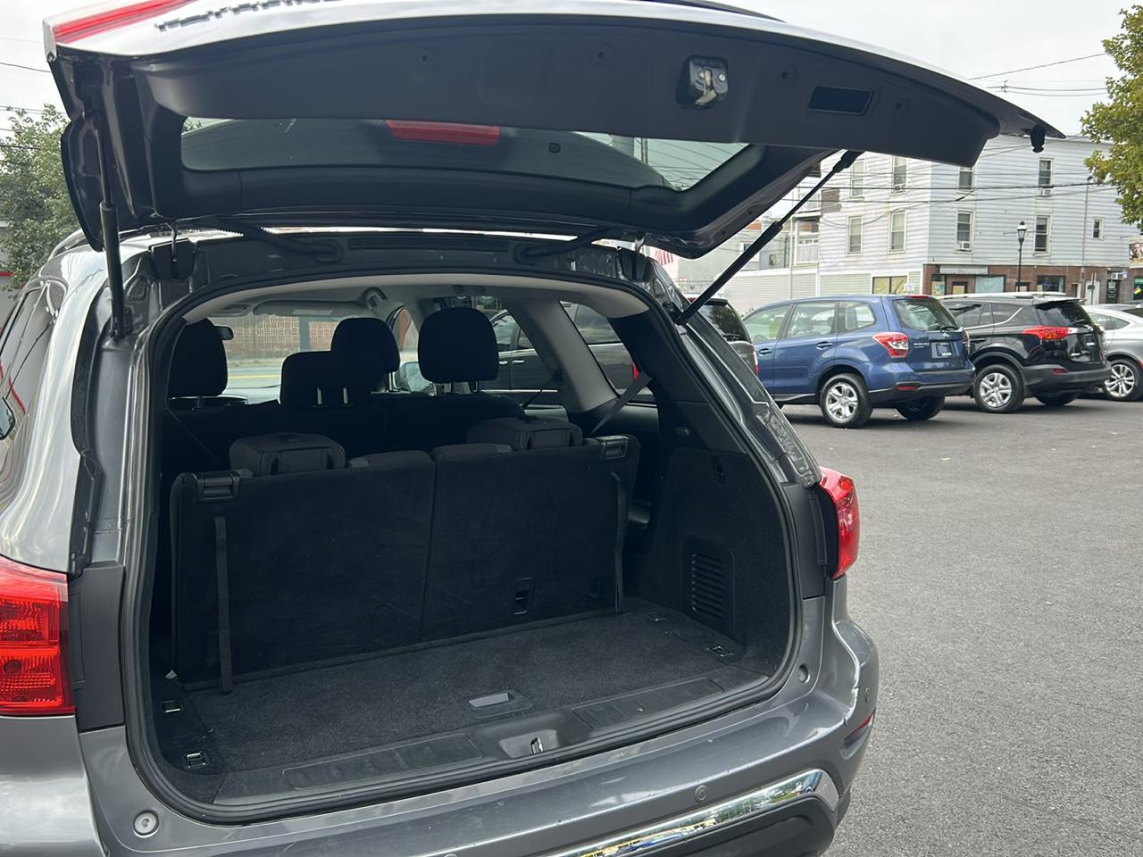 Nissan Pathfinder S 2WD 2019