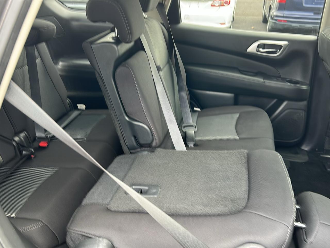 Nissan Pathfinder S 2WD 2019