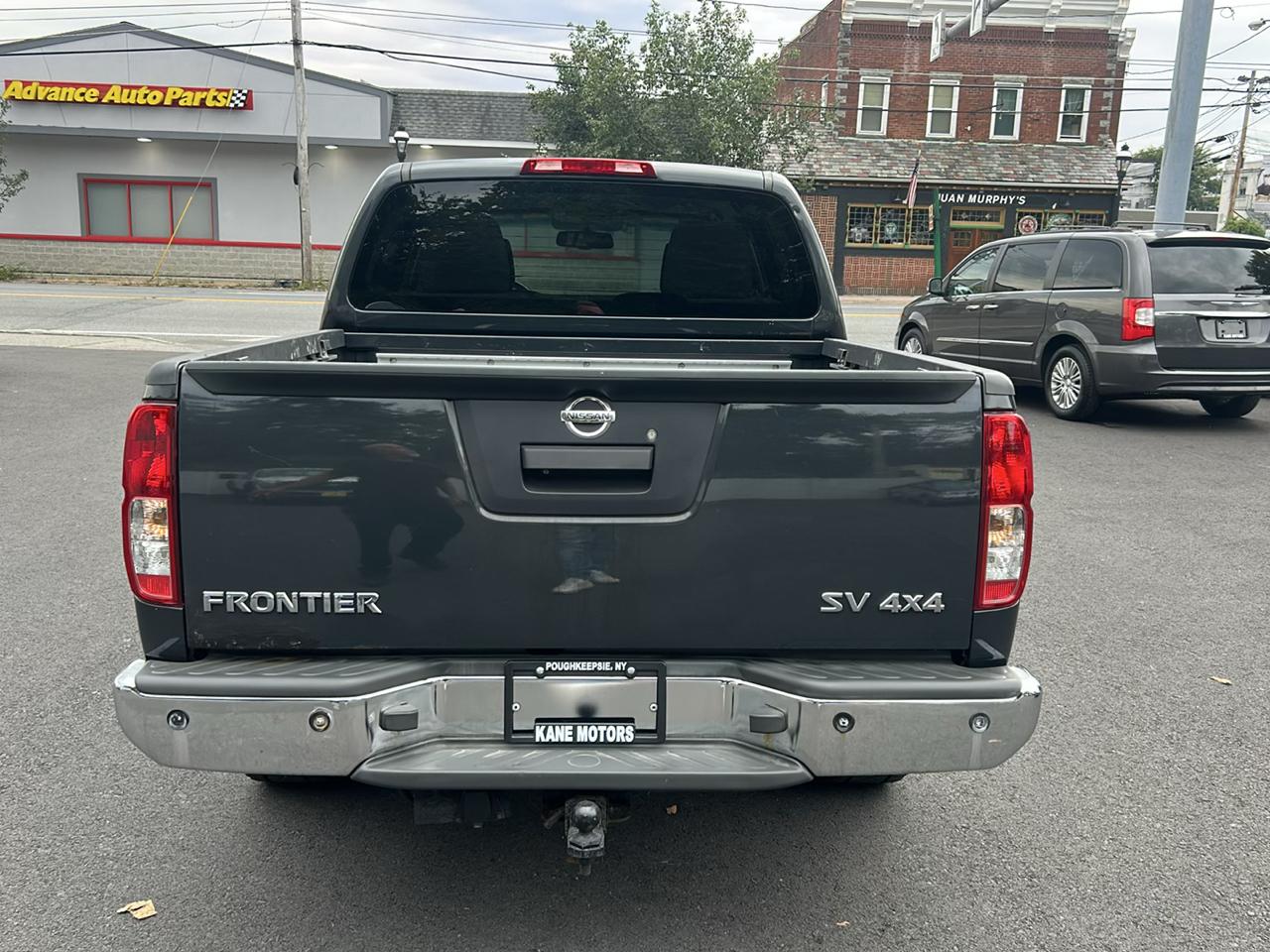 Nissan Frontier 4WD Crew Cab LWB Auto SV 2013