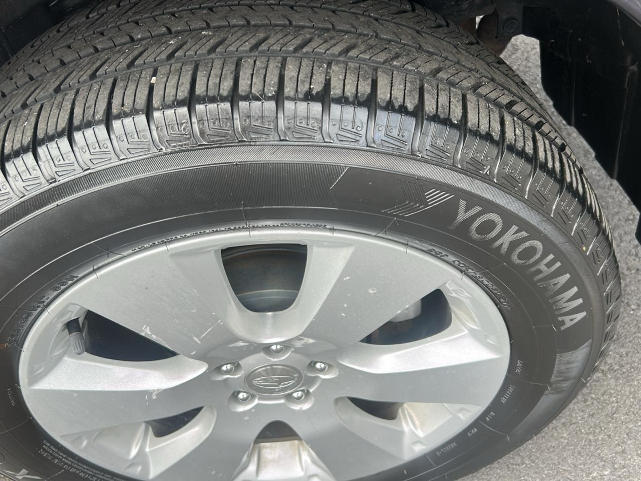 Subaru Outback 2.5i Premium 2012