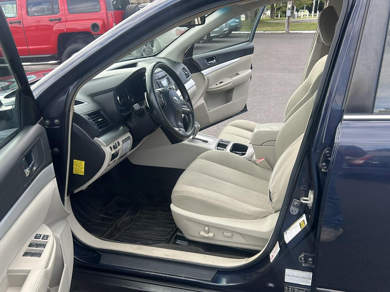 Subaru Outback 2.5i Premium 2012