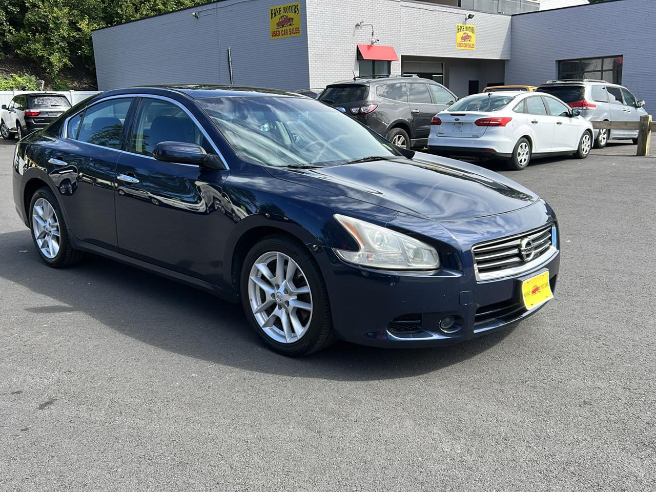 Nissan Maxima SV 2013