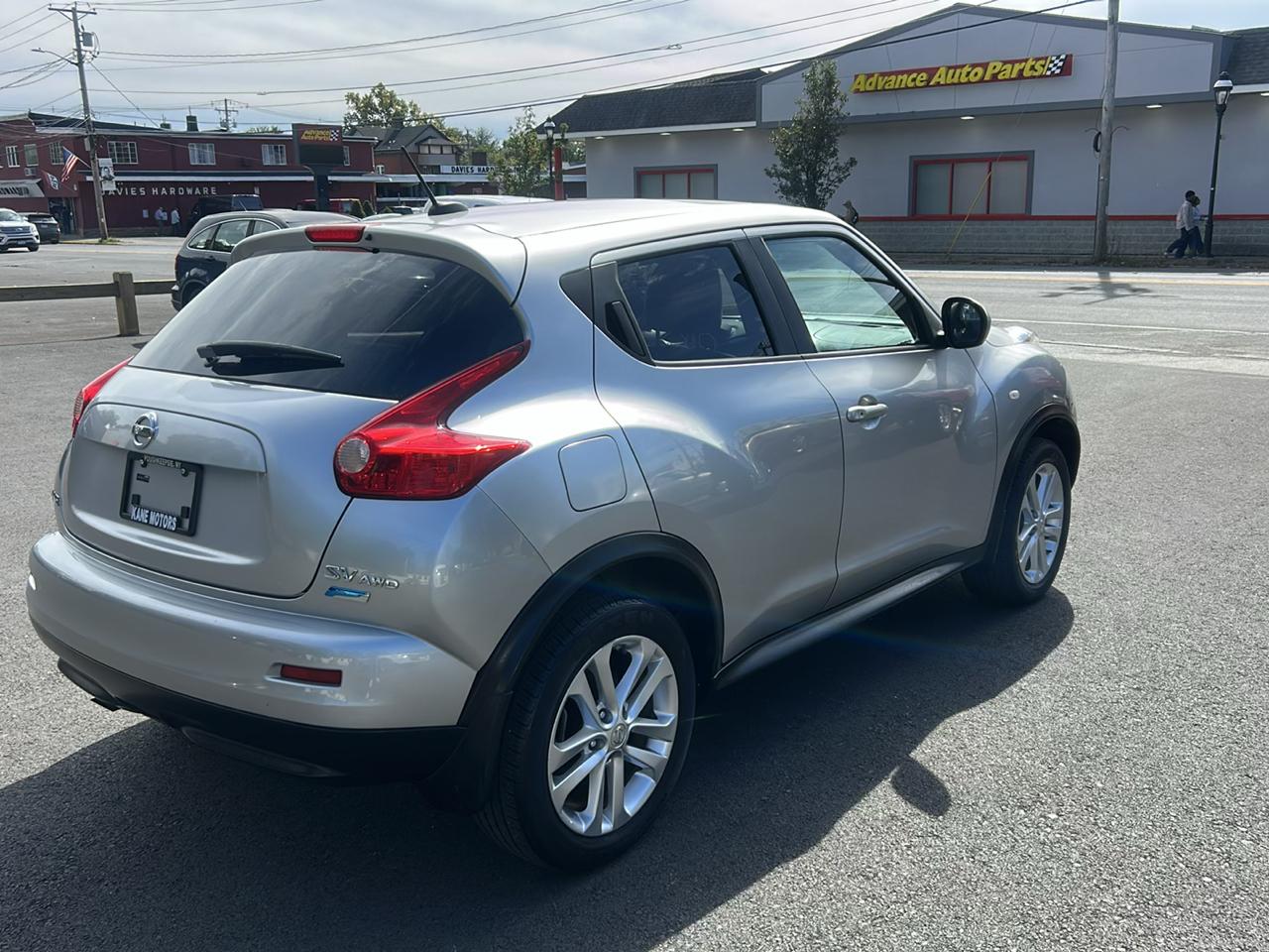 Nissan Juke S AWD 2012
