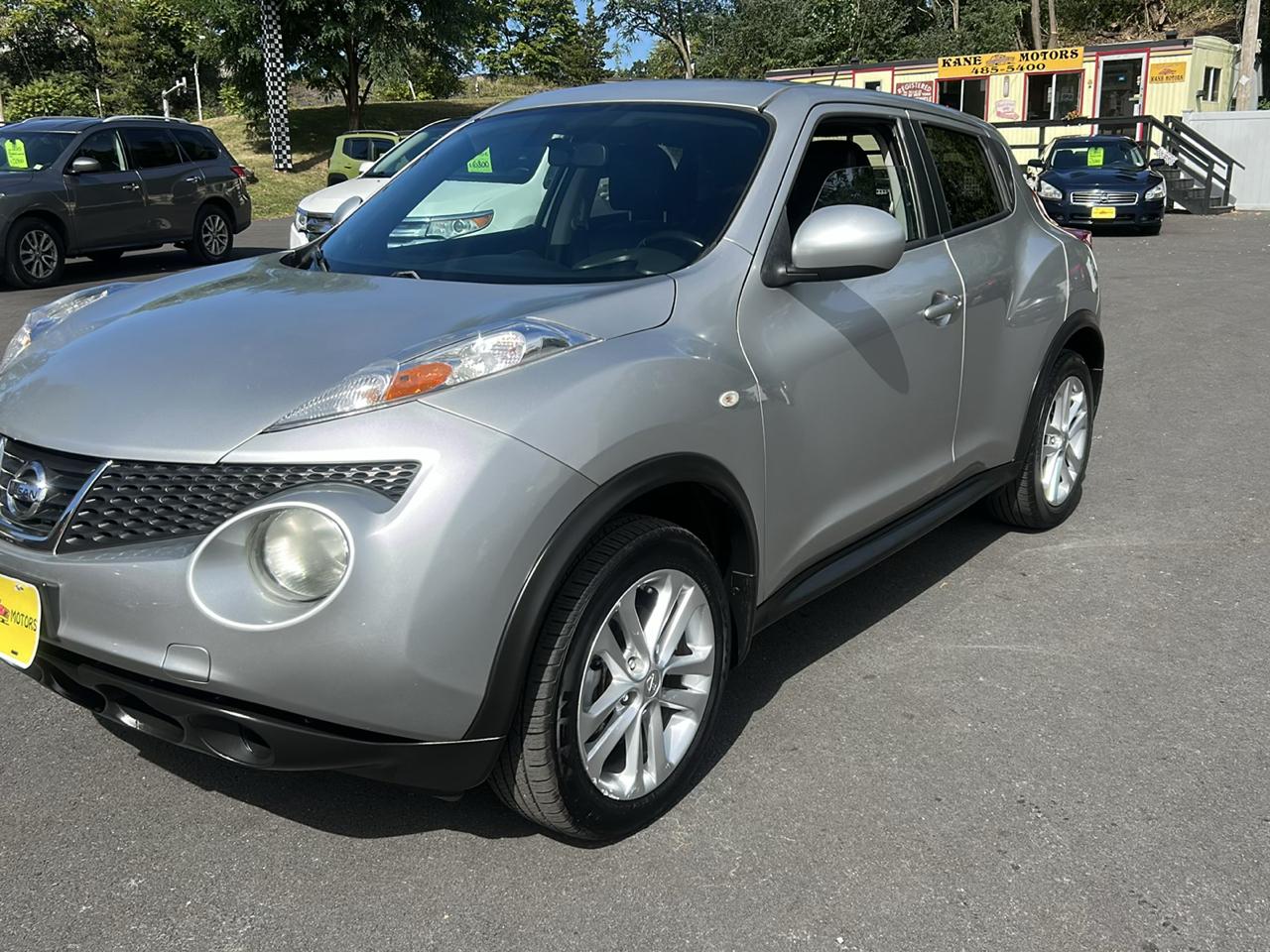 Nissan Juke S AWD 2012