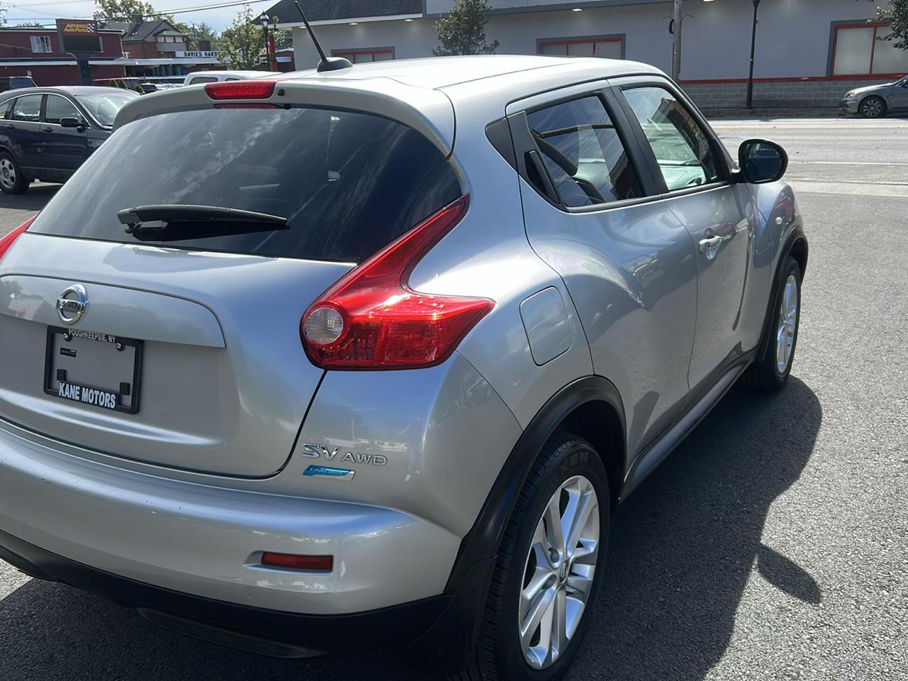 Nissan Juke S AWD 2012