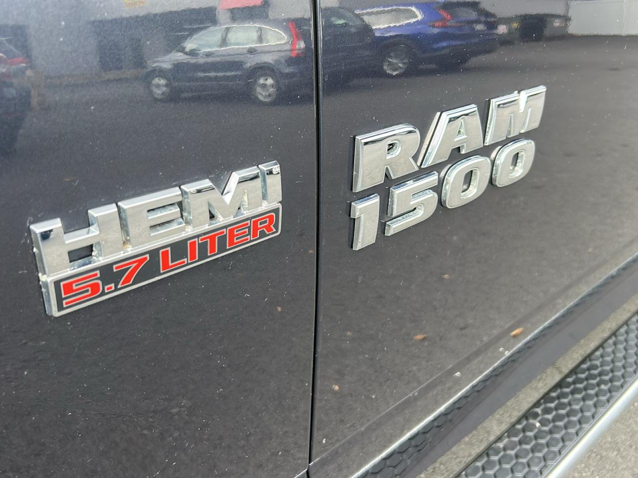 RAM 1500 4WD Crew Cab 140.5" Sport 2014