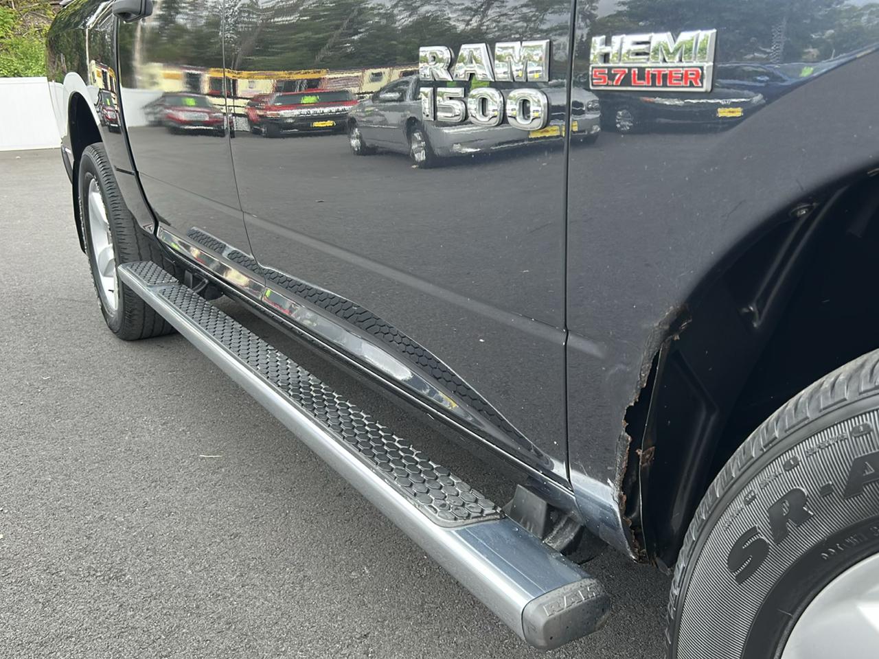 RAM 1500 4WD Crew Cab 140.5" Sport 2014