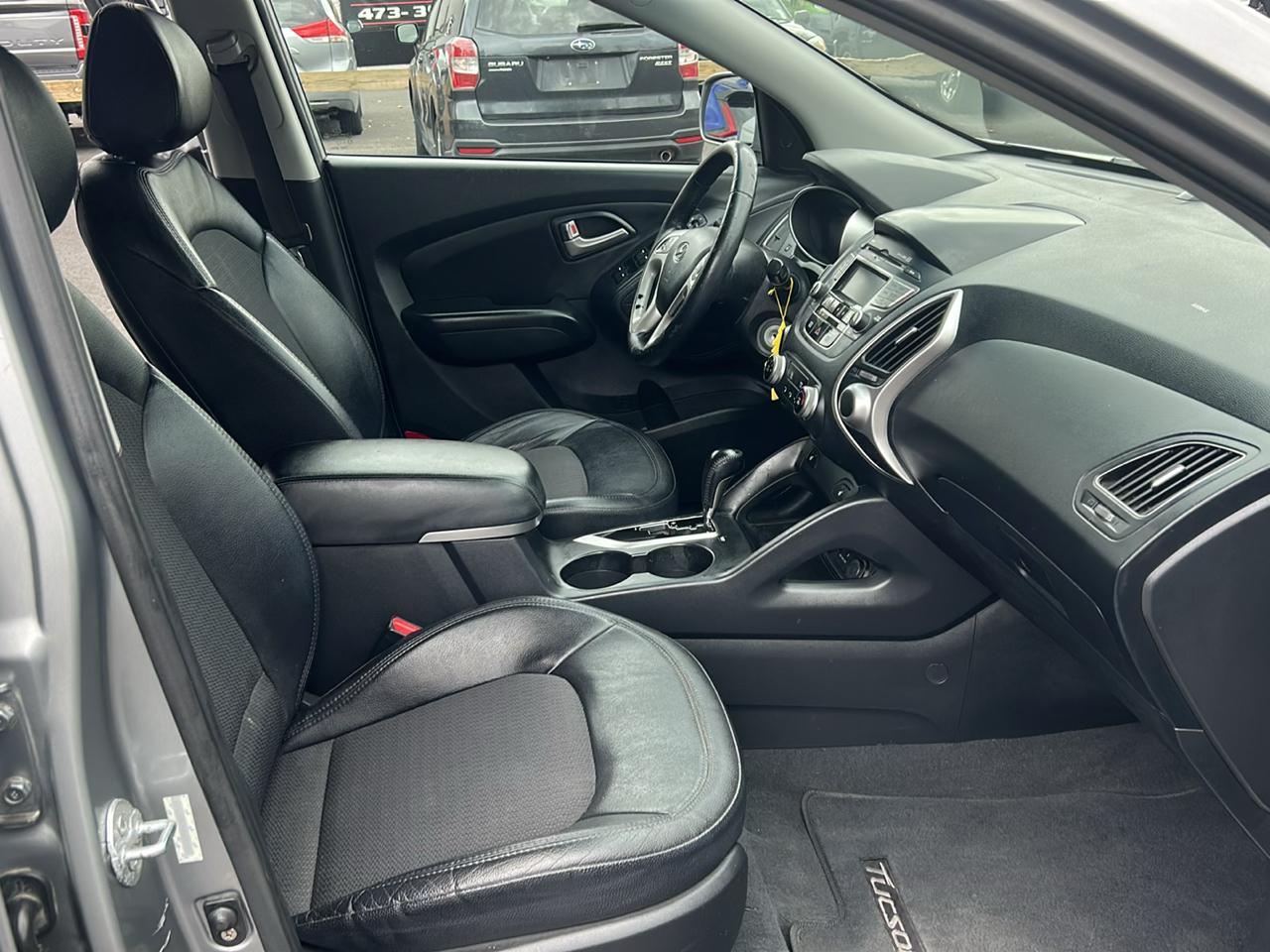 Hyundai Tucson Limited 2WD 2013