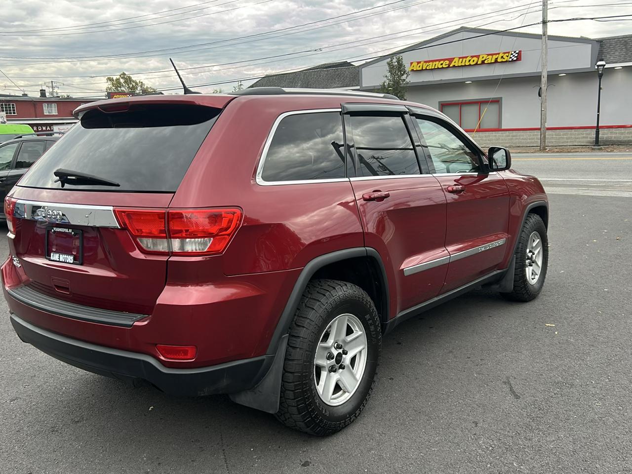 Jeep Grand Cherokee Laredo 4WD 2012