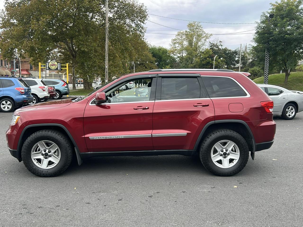 Jeep Grand Cherokee Laredo 4WD 2012